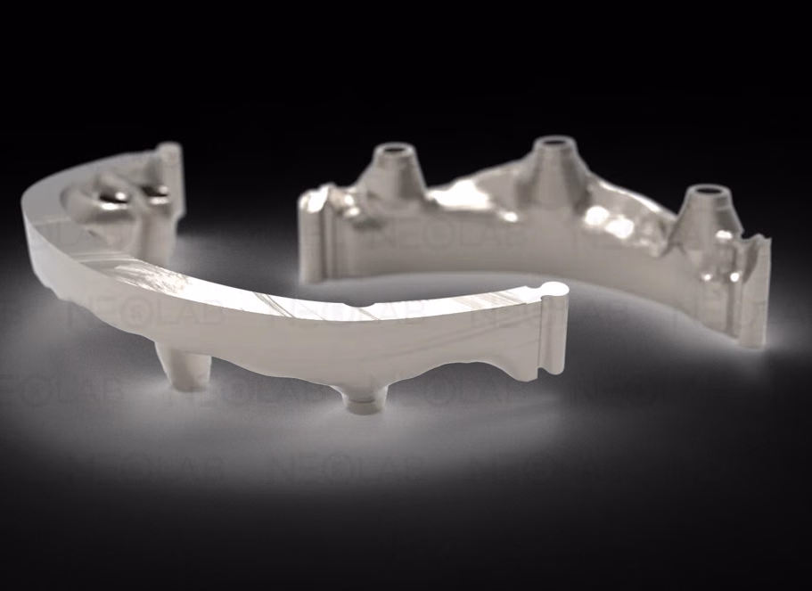 Milled titanium implant supported protocol bar